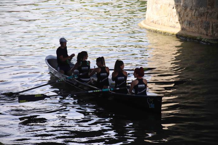 Arraunean, elkartasunez 53 1568470886549