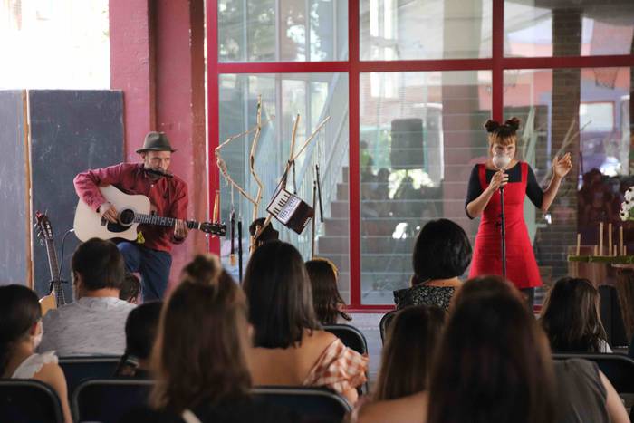 Kale antzerkia egin dute Vil 4 1595680090207