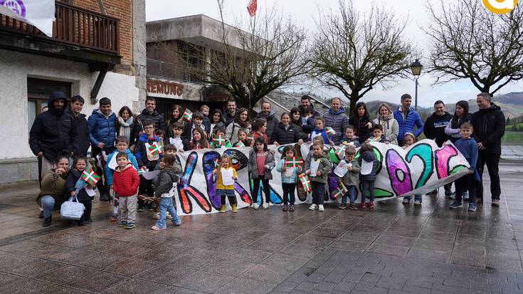 Korrikari harrera egiteko motorrak berotu dituzte Altzon