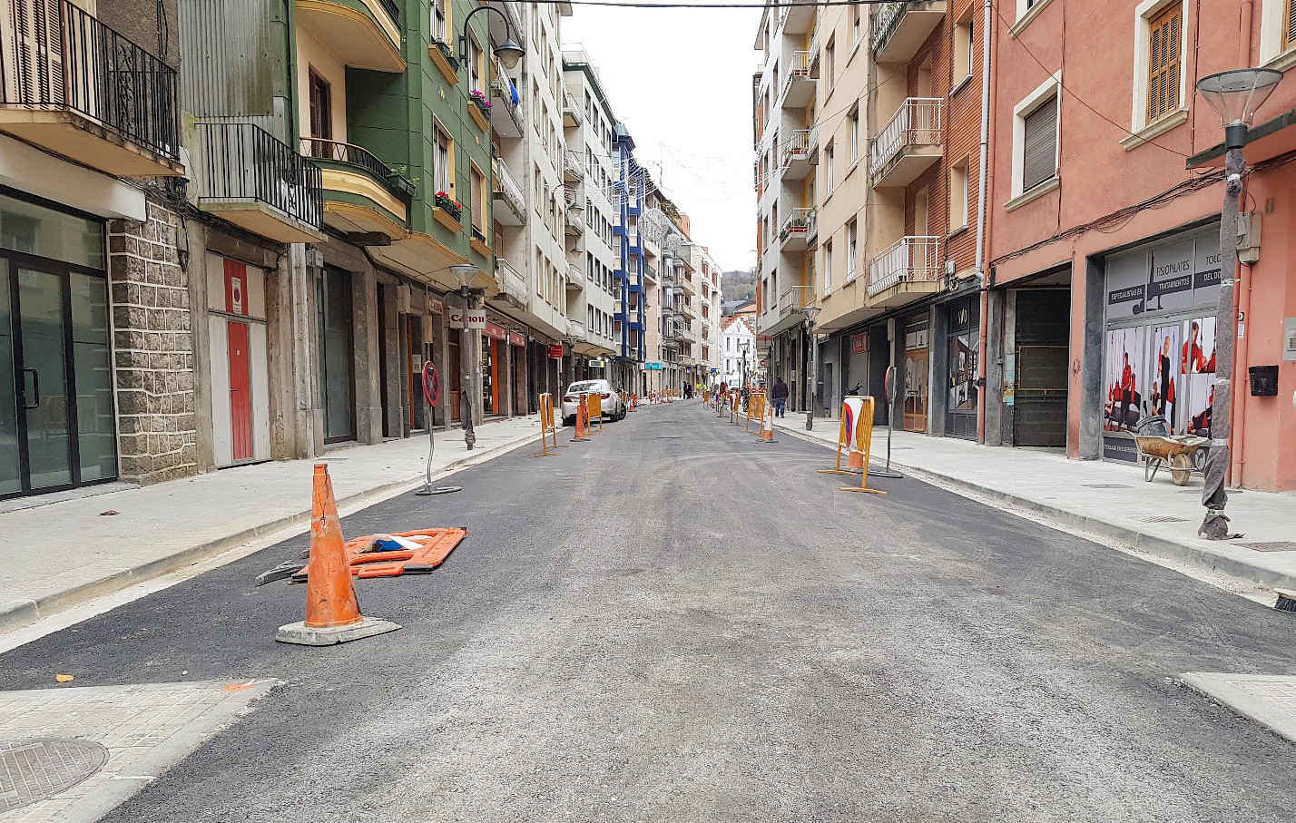 Obra batzuk, berriro abian