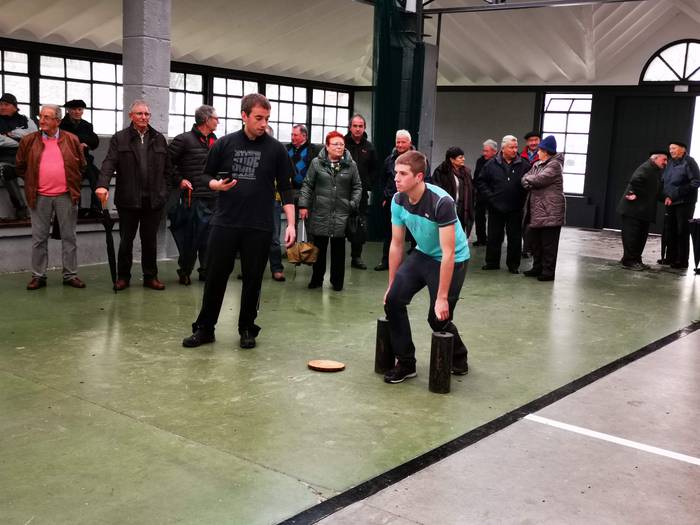 Gazteek saltsa jarri dute Sa 16 1573476478618