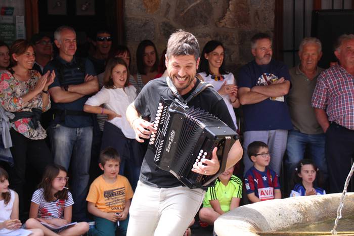 Muskerraren eguna Asteasun 76 1495373682380