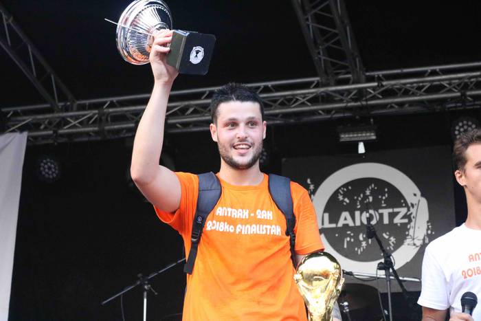 Antrax taldeak irabazi du Sa 85 1532516521607