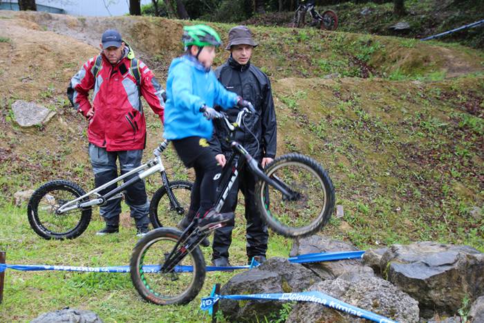 Bi gurpilen gainean  31 1491138560408