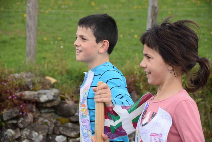 Eskuz esku ibili dute lekuko 8 1555085913853