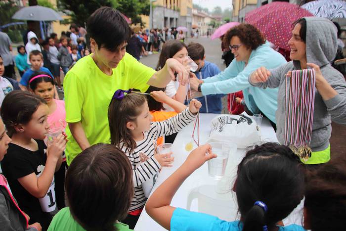 Asteasuko haurrek hasi dute  54 1530188546143