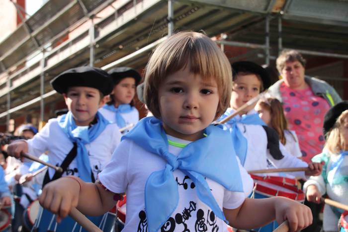 Danbor hotsek esnatu dute au 7 1572095546317