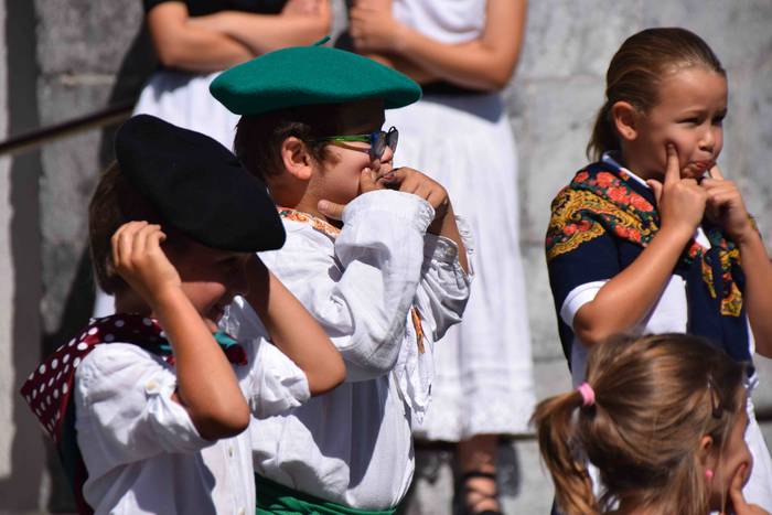 Orendain festak dantza emana 15 1534332696722