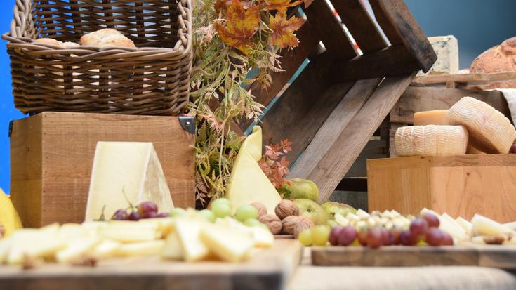 Zabalik da Goxua eta Esneki azoka berezietan parte hartzeko izen ematea