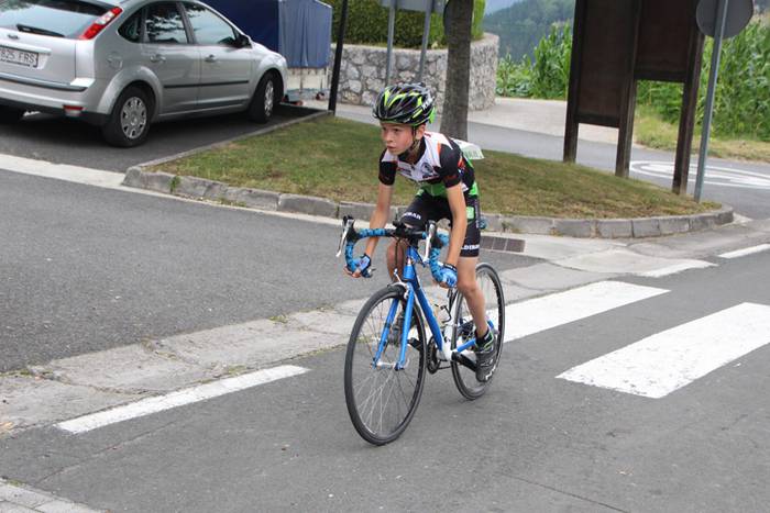 Maldan gora plazara heldu ar 13 1502801303914