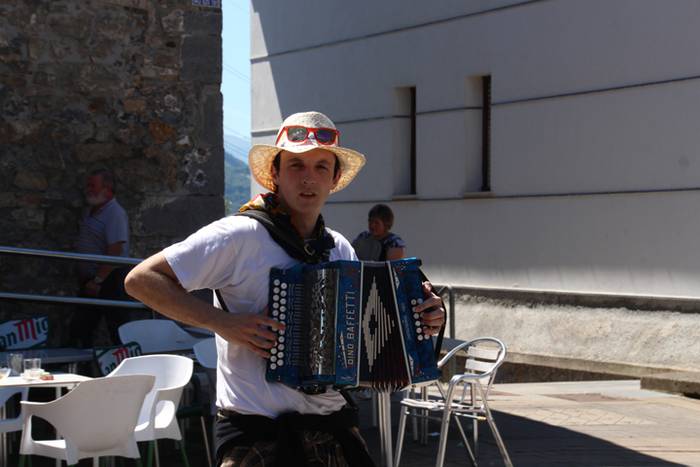 ADUNAKO JAIAK 2017. TXUPINAZ 40 1502544812571