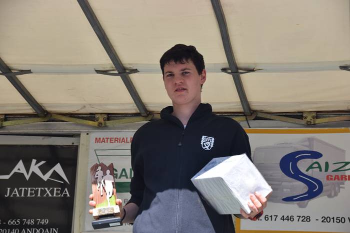 Hassan Ait Chaou eta Maitane 149 1489934415075