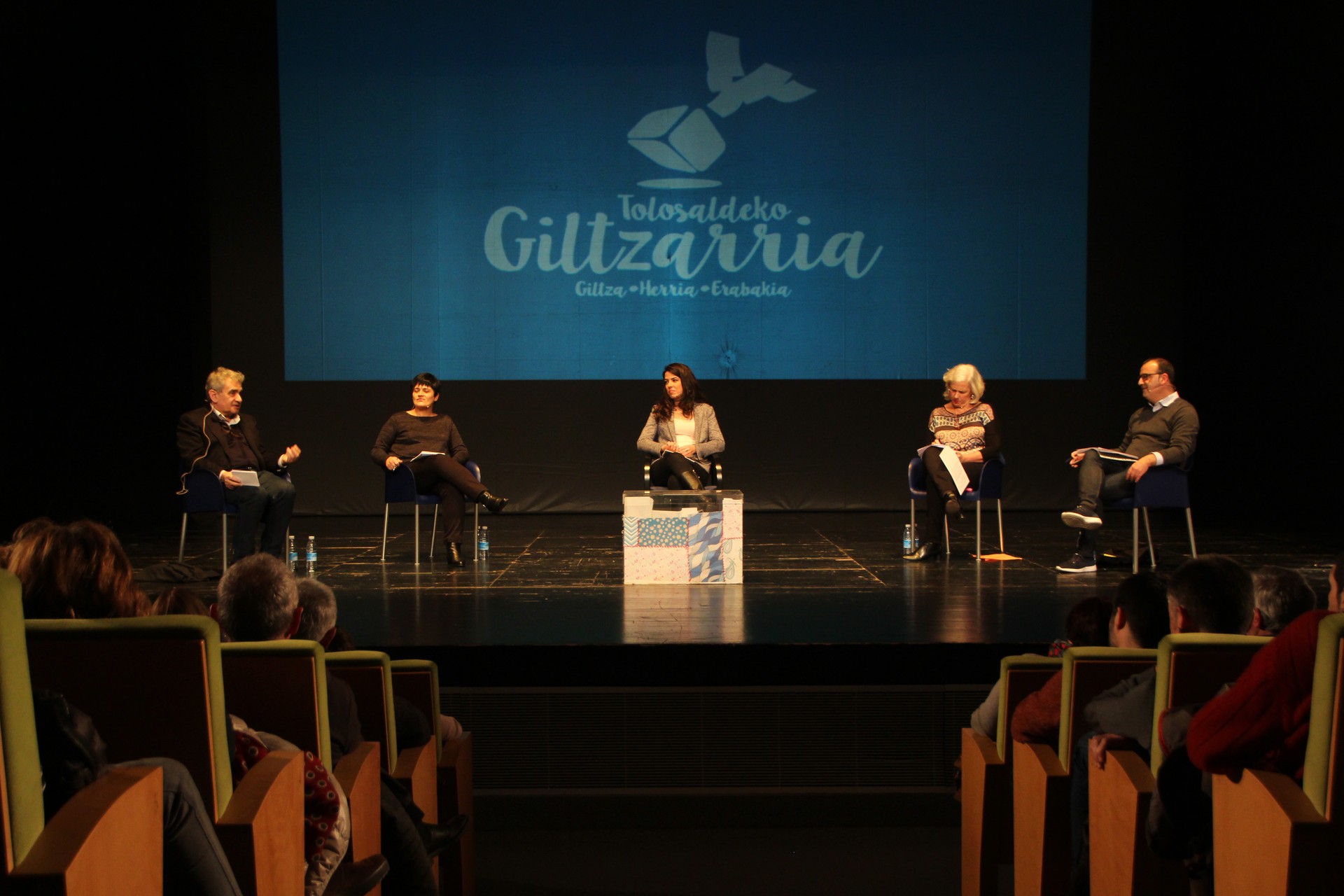 Metafisikak eta demokraziak bat egiten dutenean