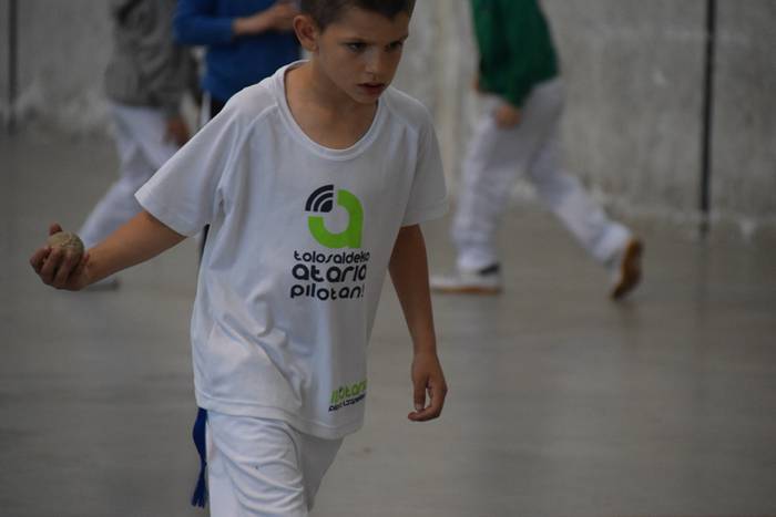 Dotore aritu dira benjaminak 32 1527271821143