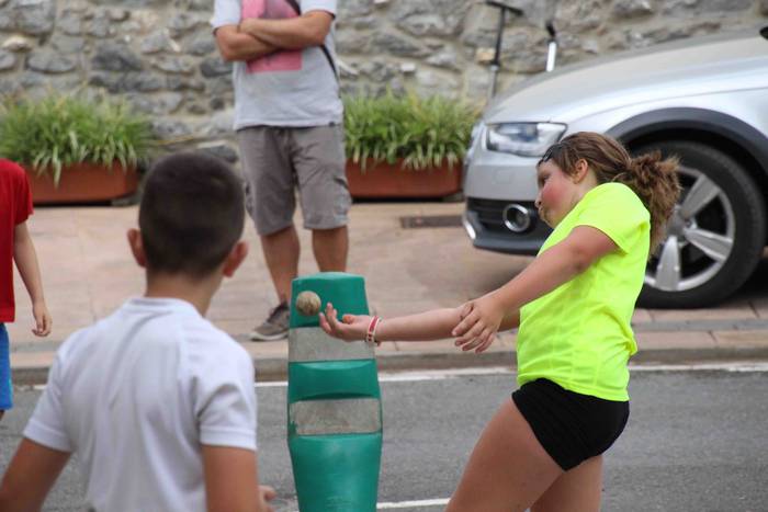 Frontoi Zaharrari, pilotari  19 1532187832229