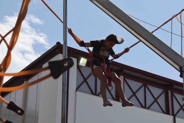 Saltoka eta jolasean pasatu  32 1660043080227