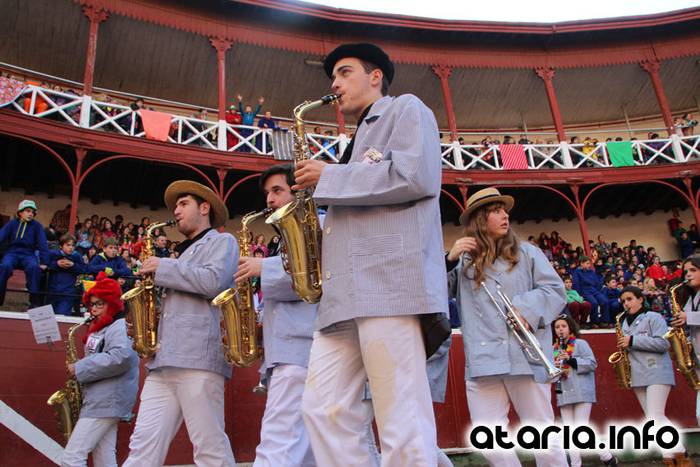 ostegun gizena 2016 zezen plaza 26 1454608266430