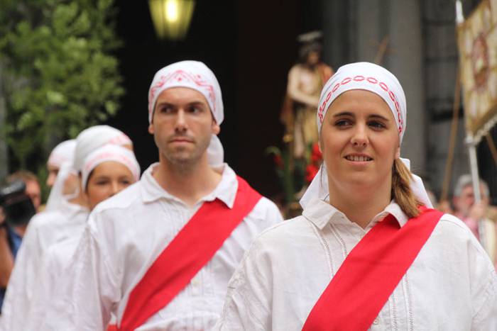 Santuek eta dantzariek poztu 54 1498312472051