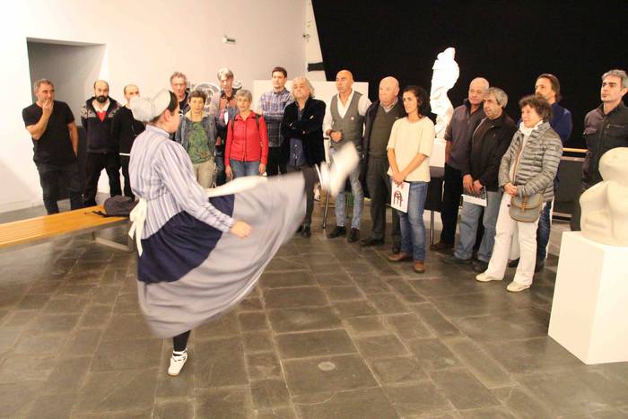 Eskultoreen erakusketa inaug 4 1541877634655