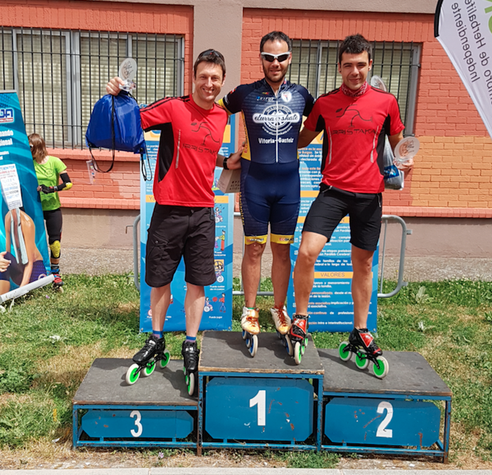 Irristakakoak, berriro ere podiumean