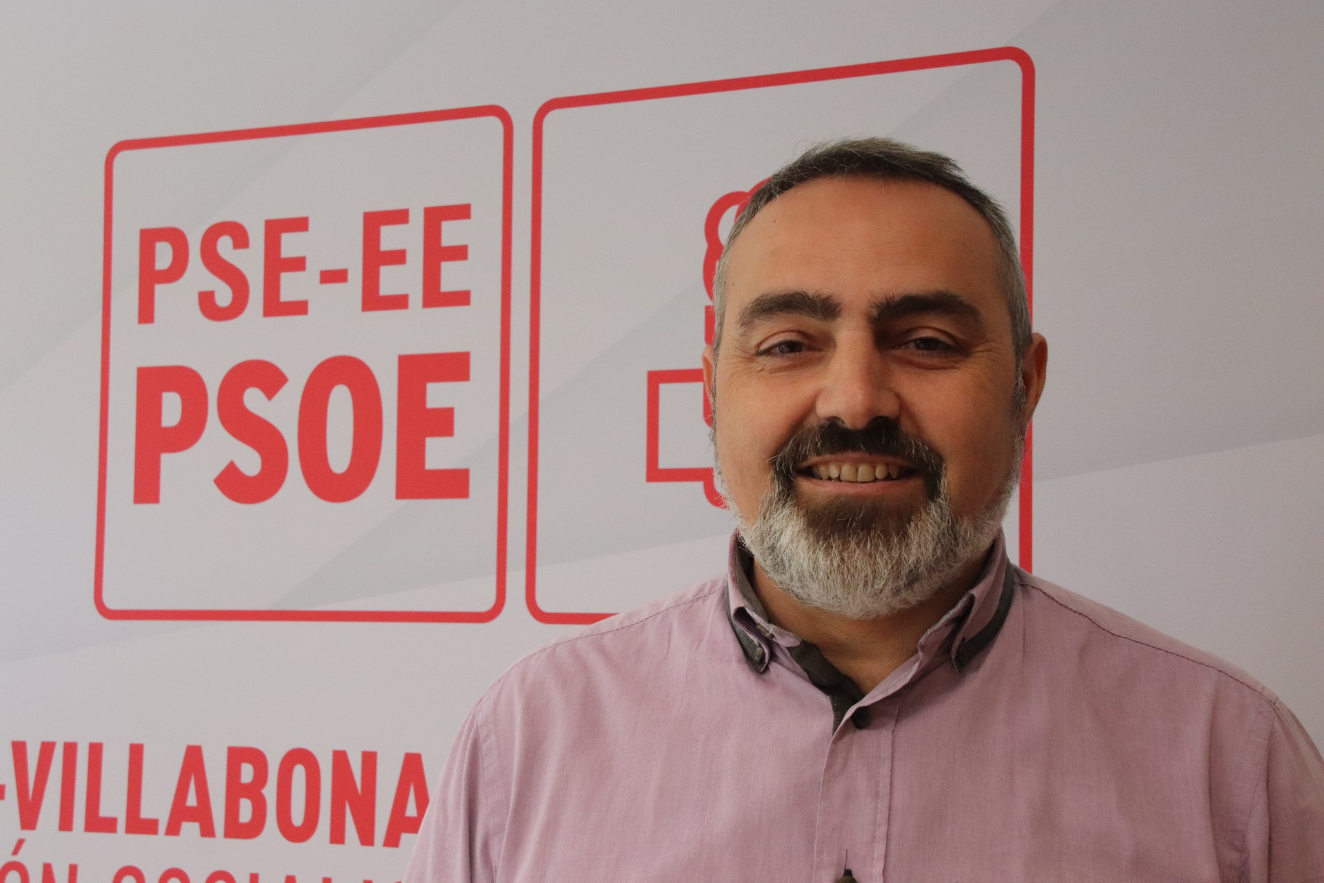 «Ni izan naiz oposiziotik lanean jardun duen bakarra»