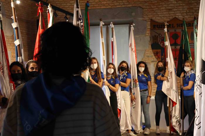 Tolosa urdinez jantzi da 7 1632073492812