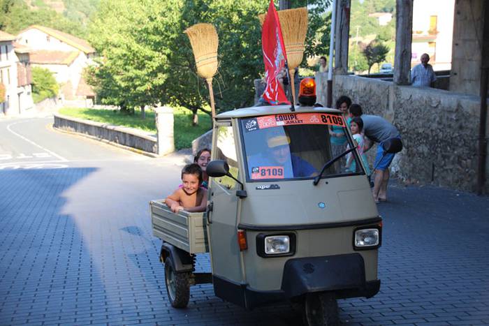 Mailot horia parte hartzaile guztientzat 27 1471109852505