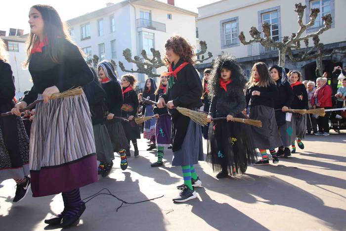 Lamiak, sorginak eta iratxoa 43 1582223395400