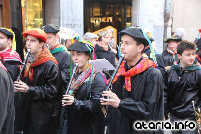 Ozenki Txistulari Taldea 2016 18 1454678383495