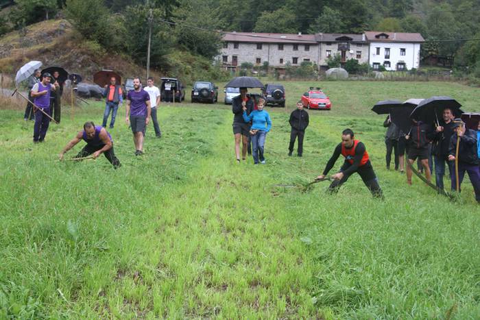 Segalariak, euria eta txakurraren aurka korrika 31 1474130954543