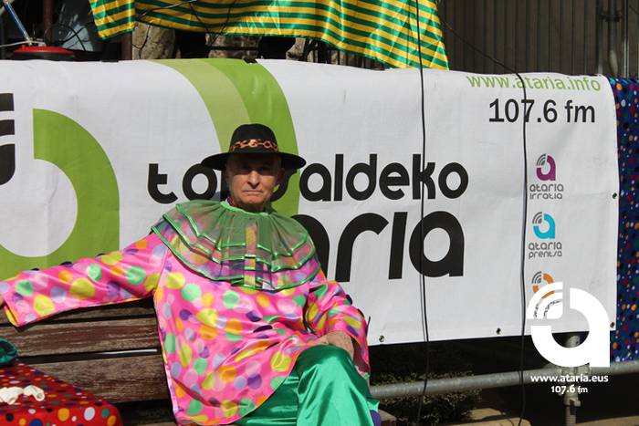 Photocoll-ean jartzeak saria 36 1488130082900