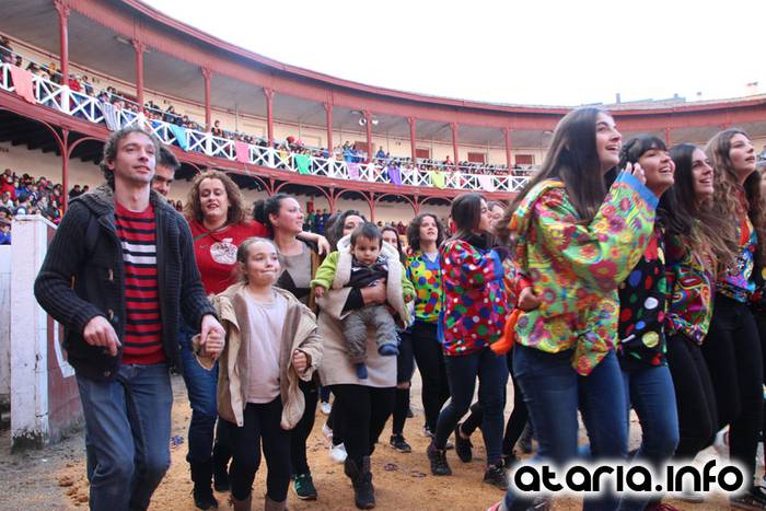 ostegun gizena 2016 zezen plaza 52 1454608275726