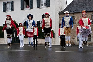[IRITZIA] Maskaradak: Historia, Natura, tradizioa, gaztetasuna, hizkuntza, dantza, kantua… Euskal Herria!