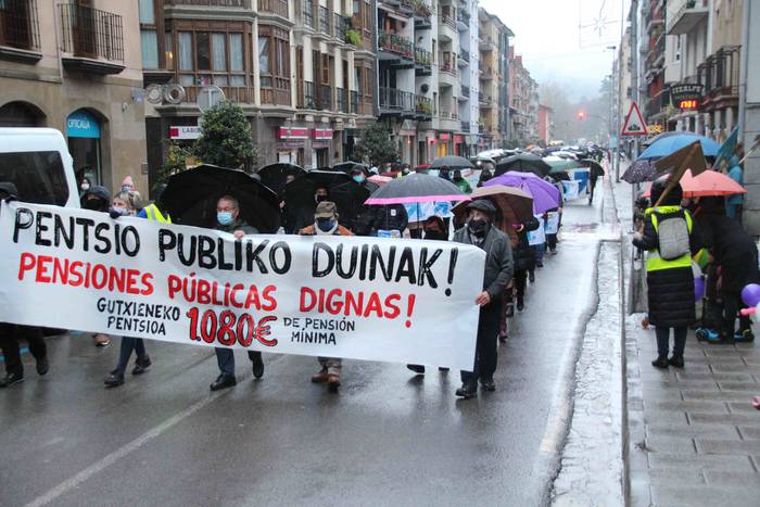 Aurreikuspenak gainditu ditu 30 1610219485760