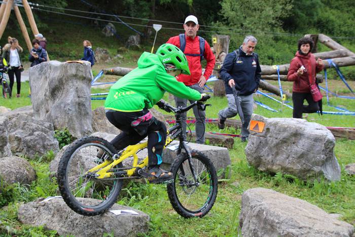 Oreka landuz, bi gurpilen ga 32 1525011784819