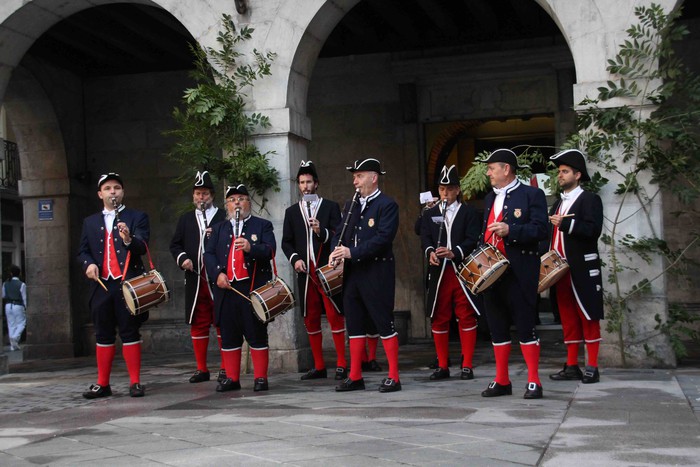 Berdez esnatzen da ekainaren 24a - 61