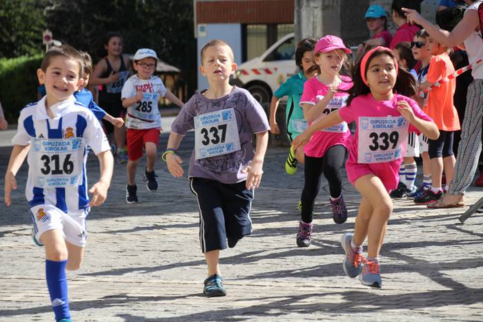 Haur, gazte eta heldu krosea 44 1491742053633