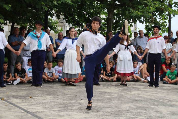 «Mila esker Migelmari!» 34 1561811671447