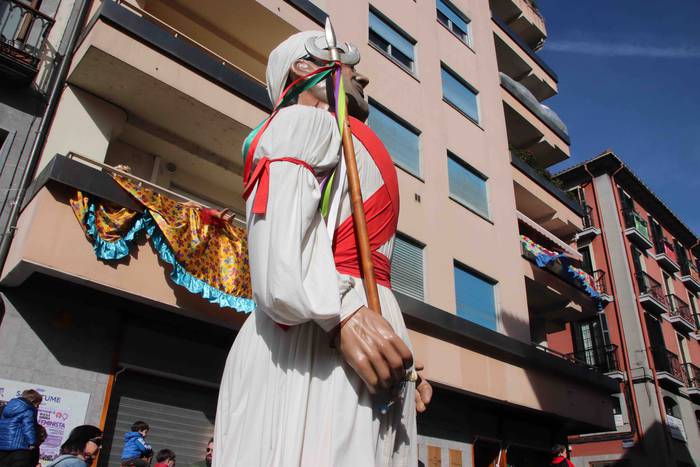 Erraldoi eta buruhandiak Zal 8 1582375938489