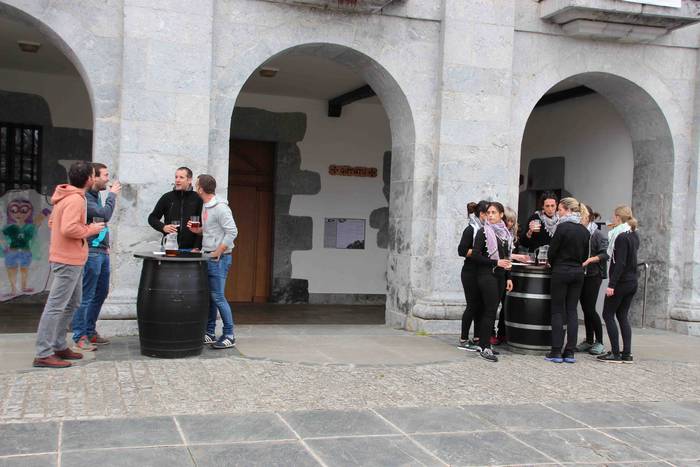 Emakumeek dantzan jarri dute 31 1552145619771