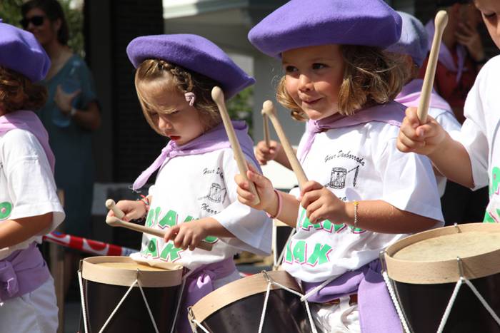 Danborra eta piparra, festar 23 1503577706784