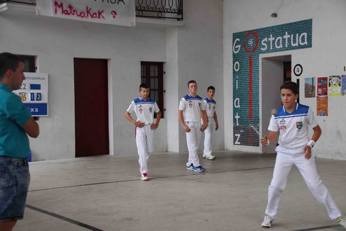 Txikiek pilotari handiak dir 42 1565875094144