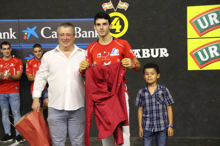 larrunarri altuna omenaldia  19 1532766369903