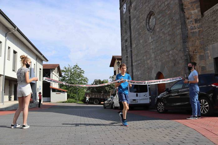 Haur, gazte eta helduen kros 15 1622368783509