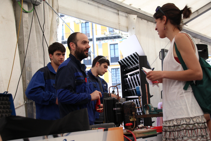 Erakusleiho bizi bat, lanbid 5 1524316746963