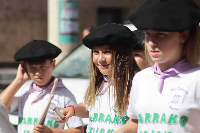 Ibarra zeharkatu dute, danbo 14 1661344766519