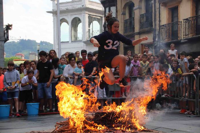 Txikienak ere saltoka 32 1561316736485