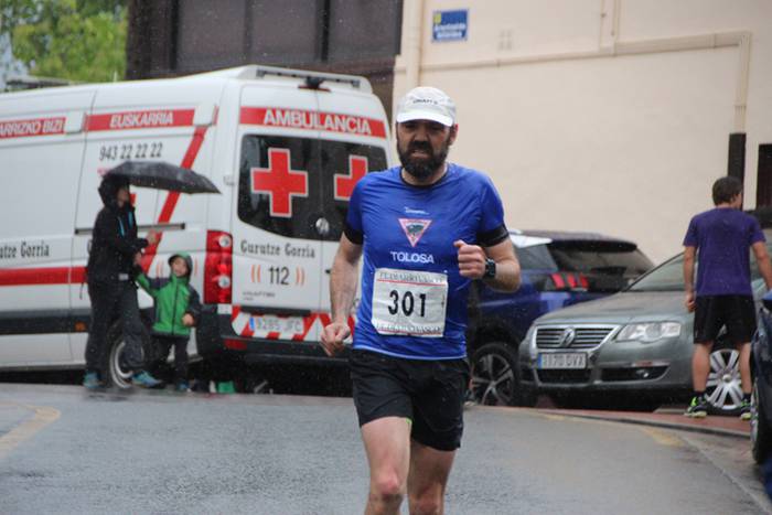 Aitziber Ibarbia eta Julen L 61 1493554069802