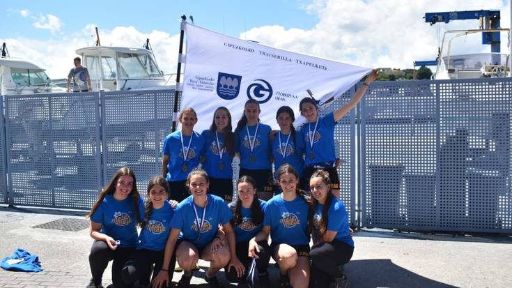 Kadeteek irabazi dute eta seniorrak bigarren izan dira