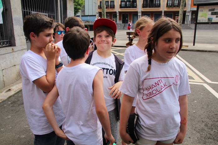 Anoetako Korputsak 2016. Play-back. 18 1464368651925